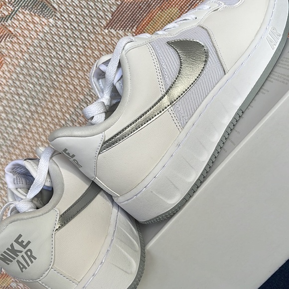 NIKE WMNS AIR FORCE 1 UNITY DQ6029 102 
WHITE/WOLF GREY-PURE PLATINUM PLATFORMS - Picture 15 of 16